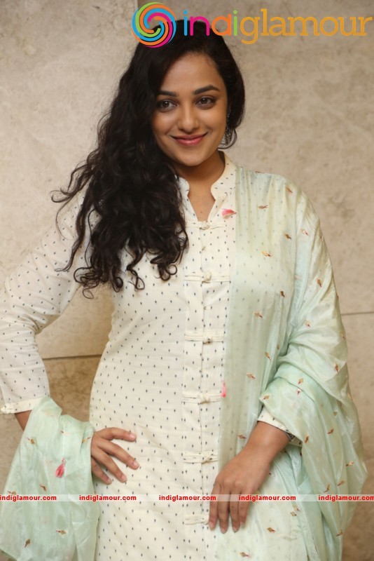 Nithya Menen New Photos Actress hd photo