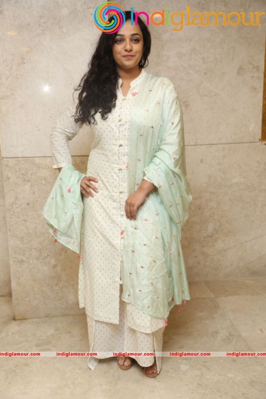 Nithya Menen New Photos Actress hd photo