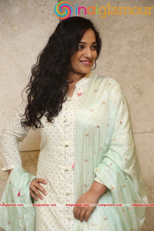 Nithya Menen New Photos Actress hd photo