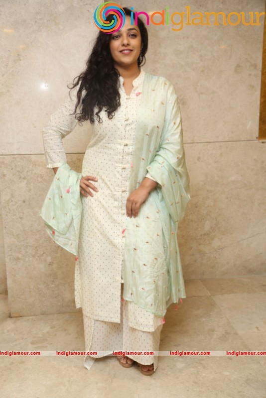 Nithya Menen New Photos Actress hd photo