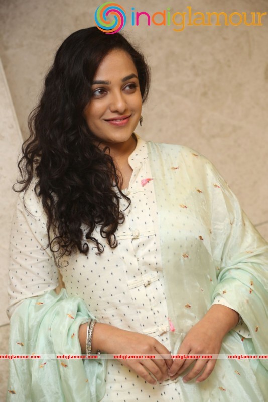 Nithya Menen New Photos Actress hd photo