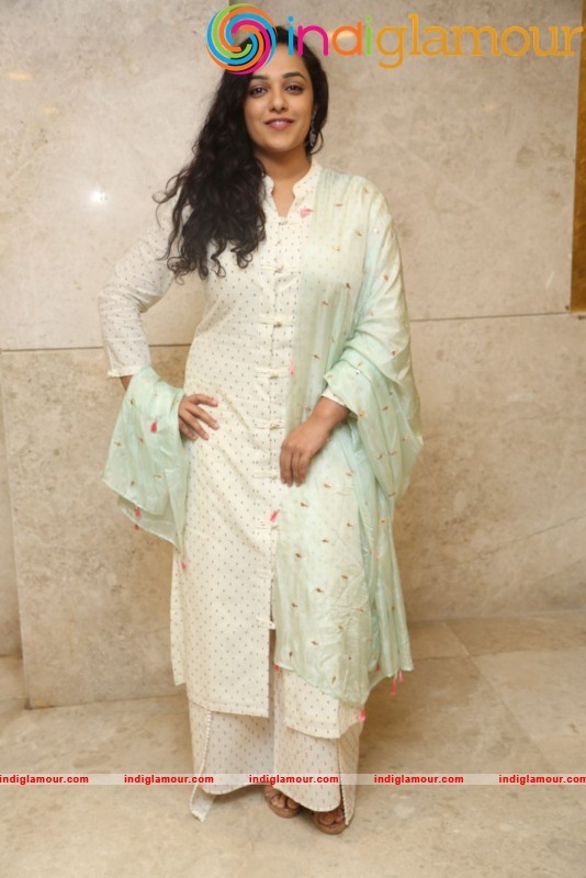 Nithya Menen New Photos Actress hd photo