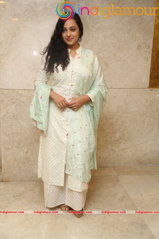 Nithya Menen New Photos Actress hd photo