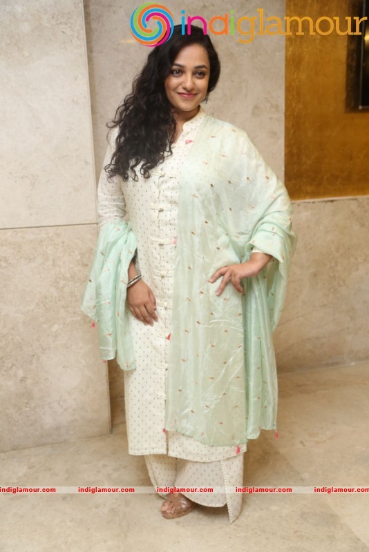 Nithya Menen New Photos Actress hd photo