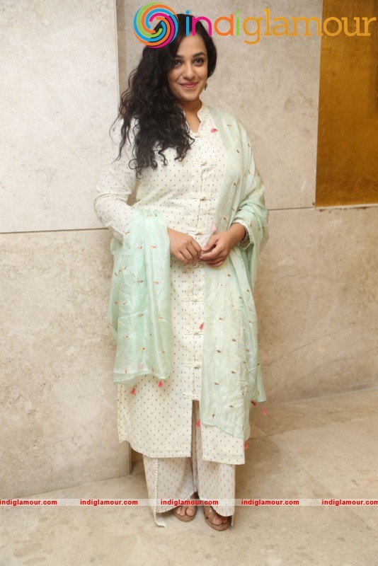 Nithya Menen New Photos Actress hd photo