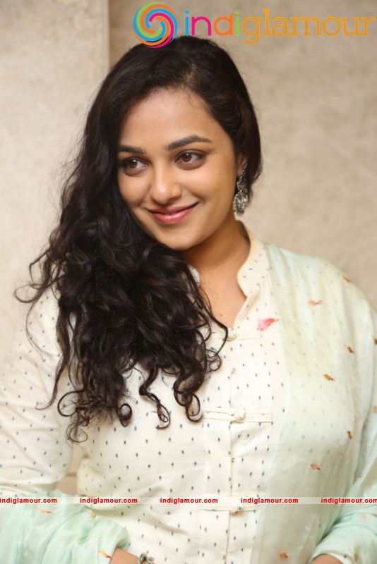 Nithya Menen New Photos Actress hd photo