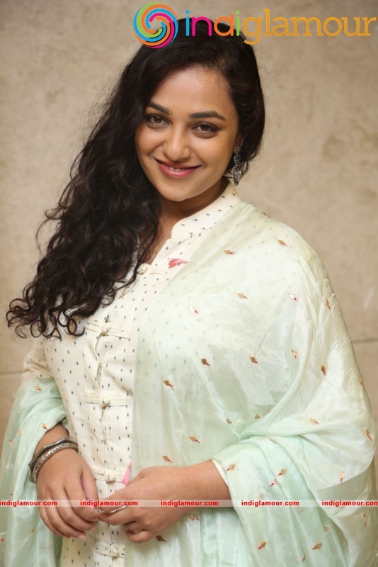 Nithya Menen New Photos Actress hd photo