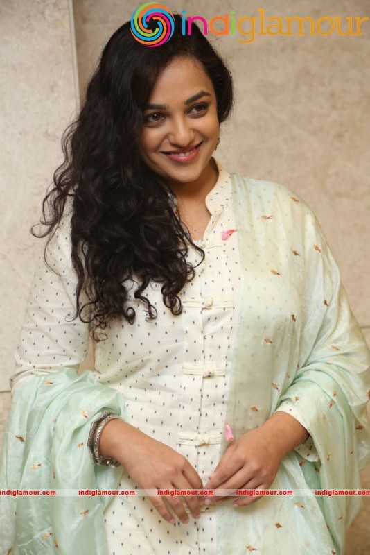 Nithya Menen New Photos Actress hd photo
