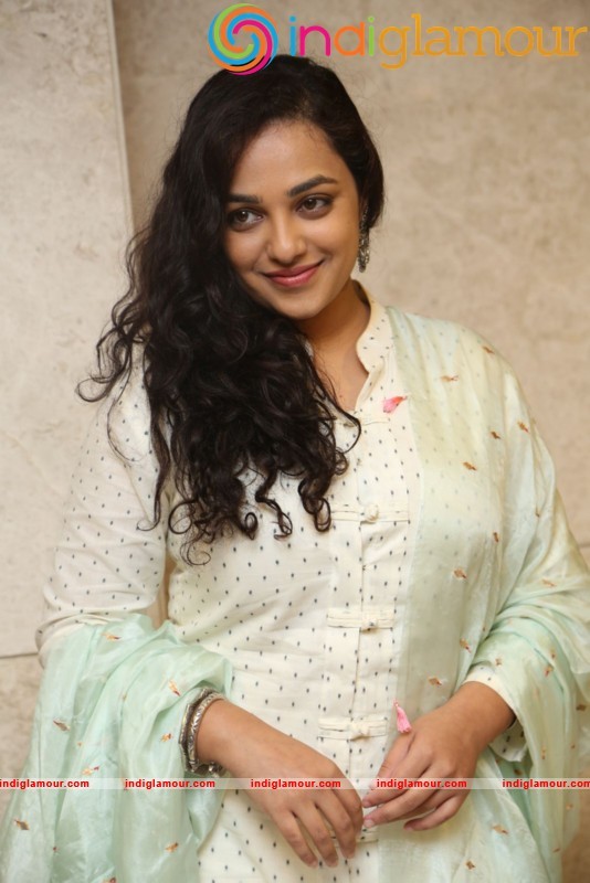 Nithya Menen New Photos Actress hd photo