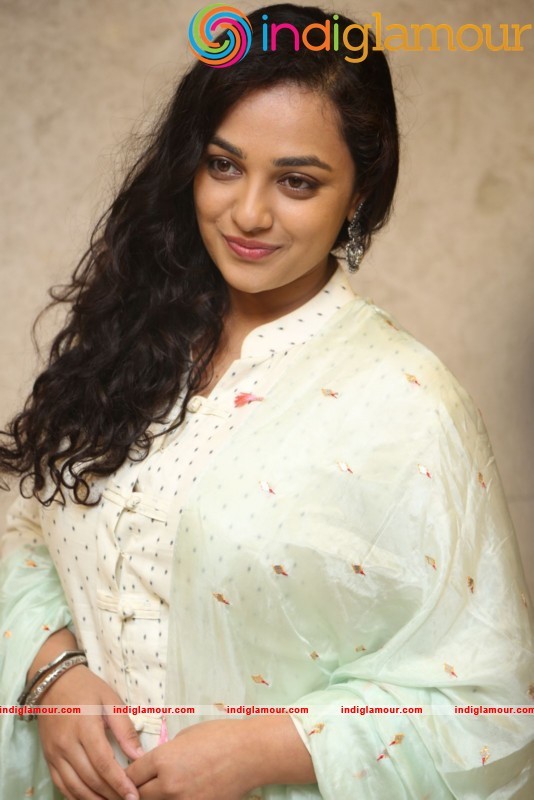 Nithya Menen New Photos Actress hd photo