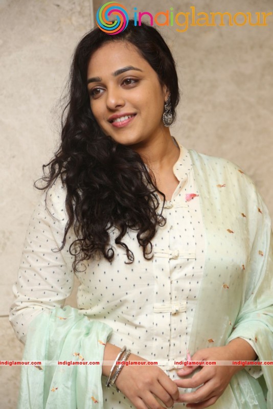 Nithya Menen New Photos Actress hd photo