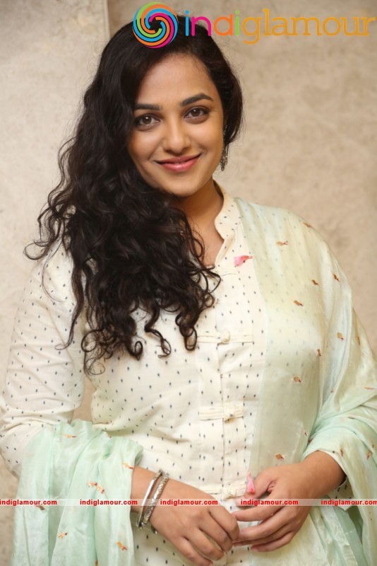 Nithya Menen New Photos Actress hd photo
