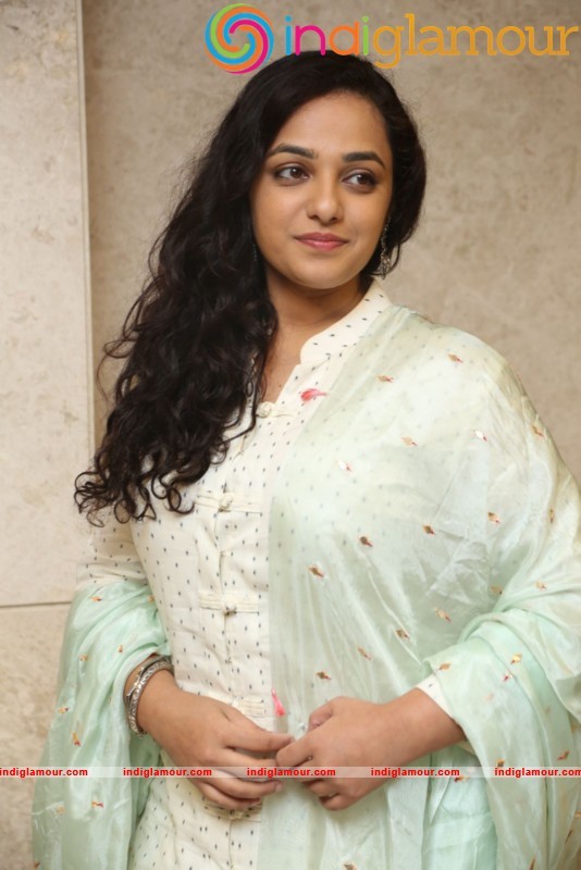 Nithya Menen New Photos Actress hd photo