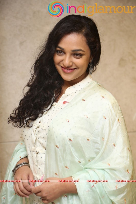 Nithya Menen New Photos Actress hd photo