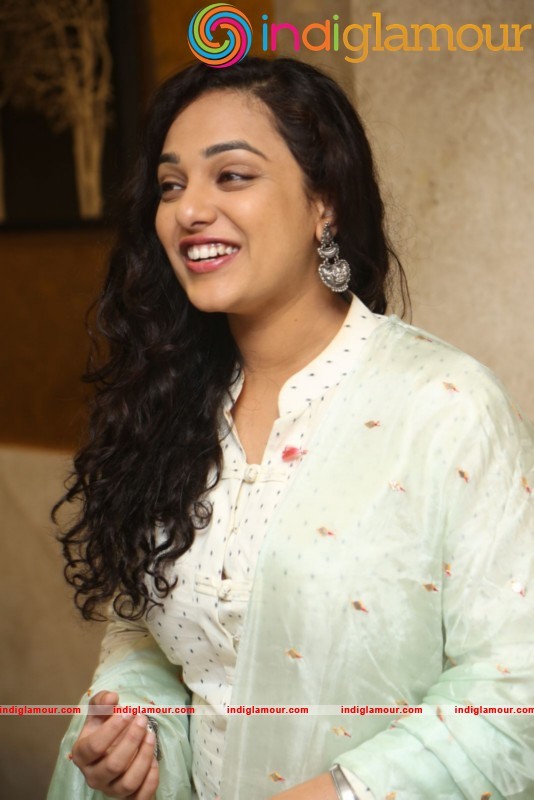 Nithya Menen New Photos Actress hd photo