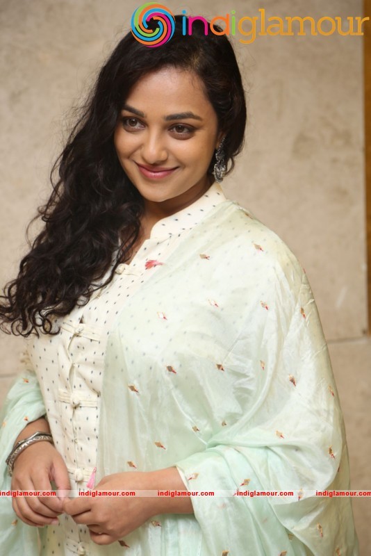 Nithya Menen New Photos Actress hd photo
