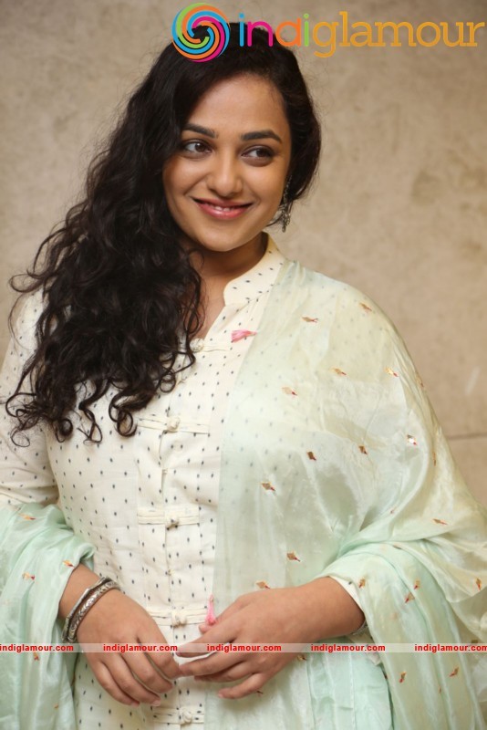 Nithya Menen New Photos Actress hd photo