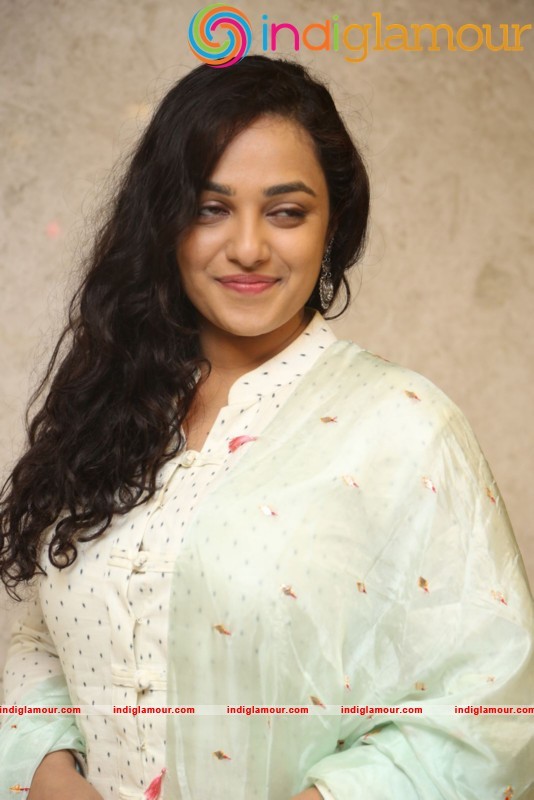 Nithya Menen New Photos Actress hd photo