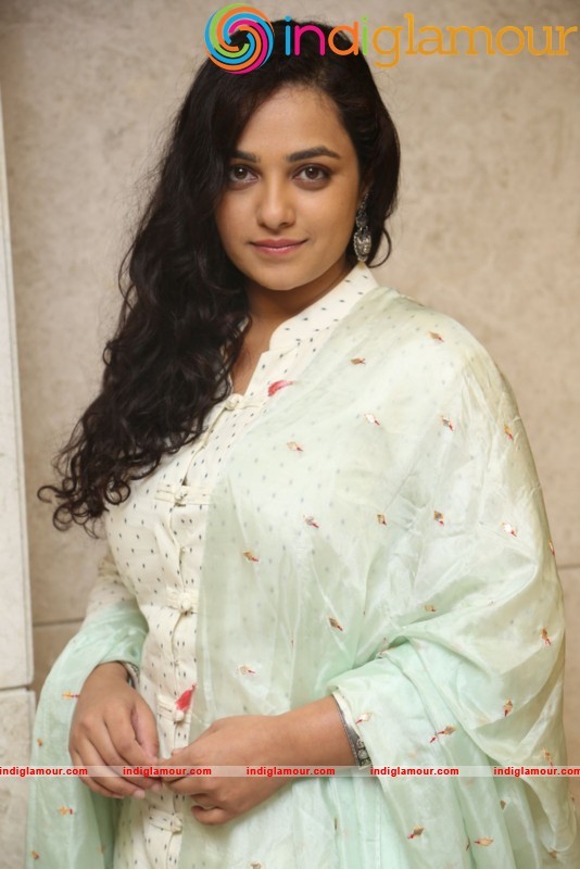 Nithya Menen New Photos Actress hd photo