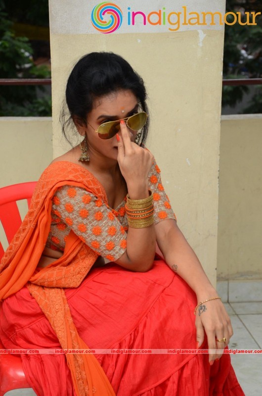 Janani Spicy Photos Gallery Actress hd photo