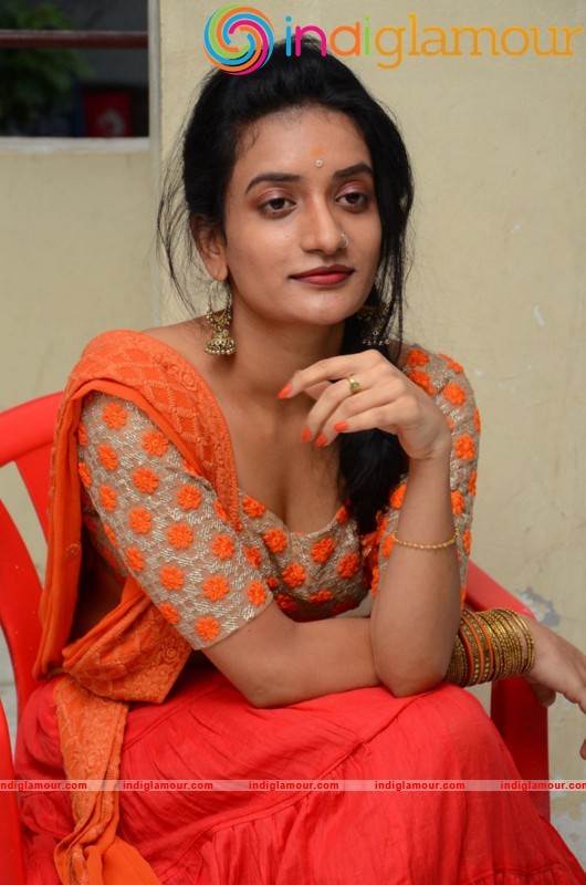 Janani Spicy Photos Gallery Actress hd photo