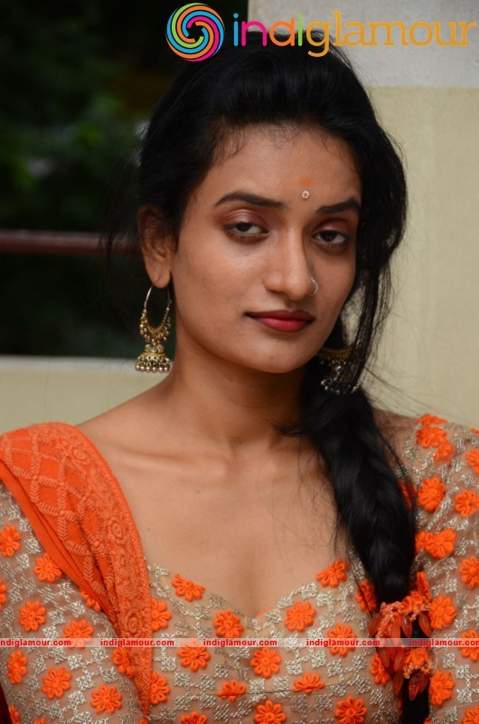 Janani Spicy Photos Gallery Actress hd photo
