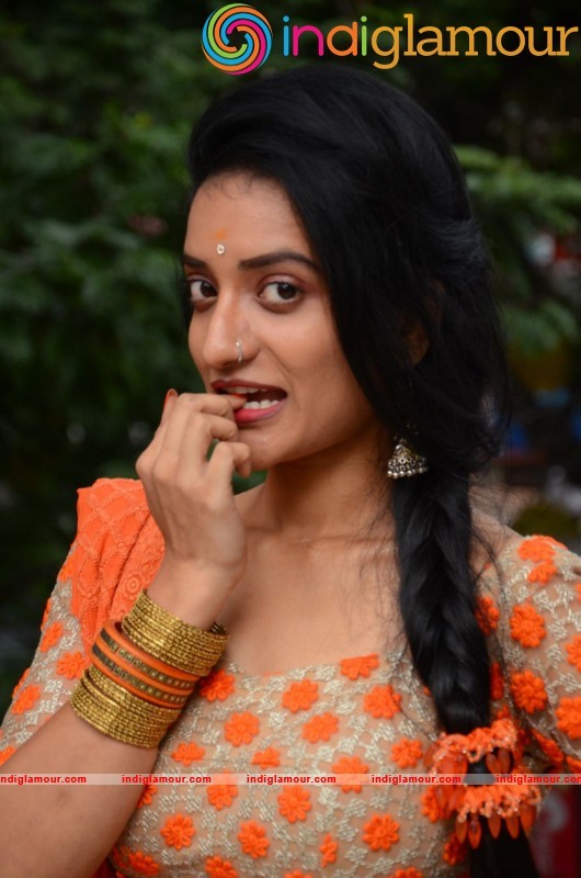 Janani Spicy Photos Gallery Actress hd photo