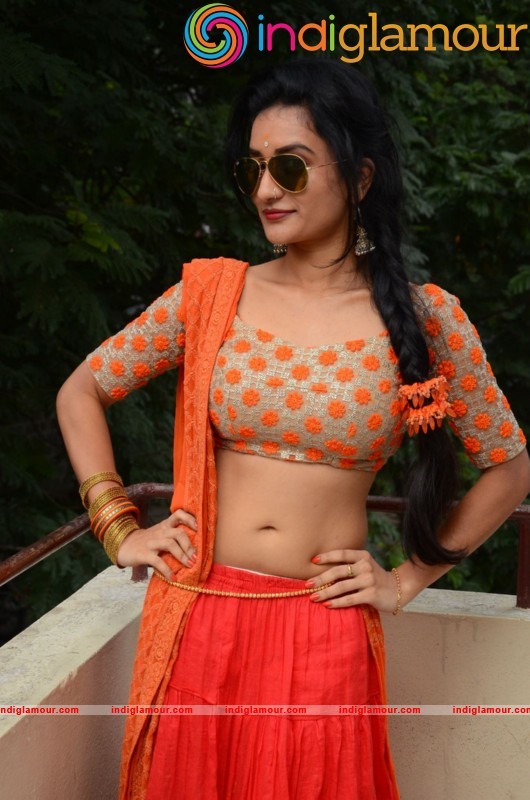 Janani Spicy Photos Gallery Actress hd photo