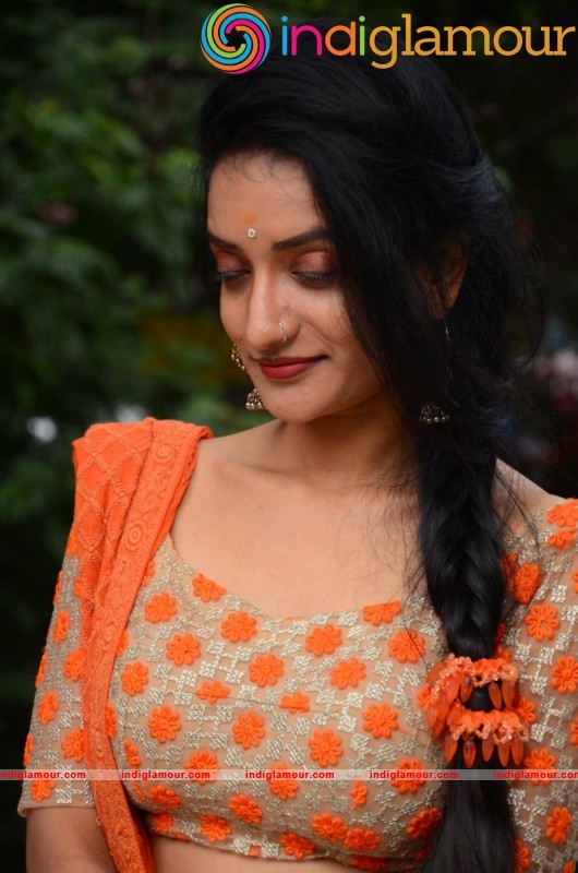 Janani Spicy Photos Gallery Actress hd photo