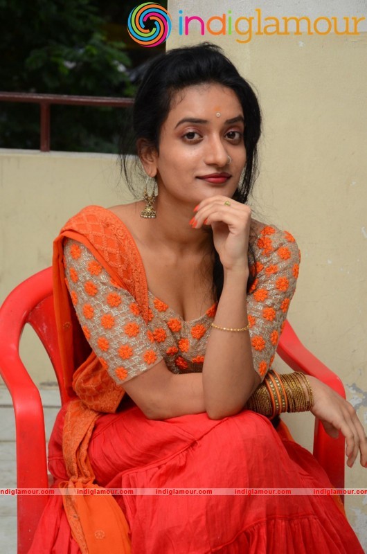 Janani Spicy Photos Gallery Actress hd photo