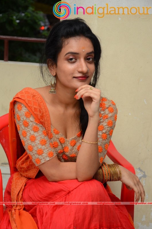 Janani Spicy Photos Gallery Actress hd photo