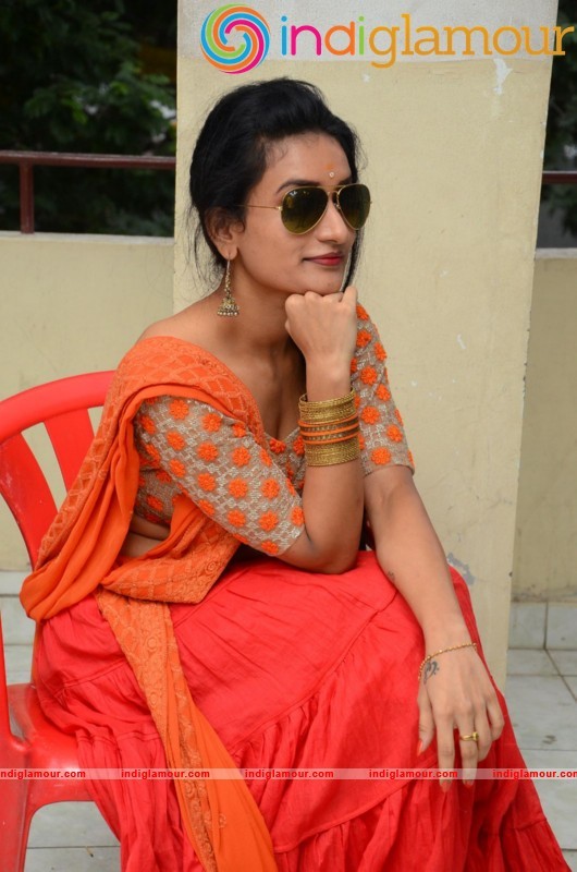 Janani Spicy Photos Gallery Actress hd photo