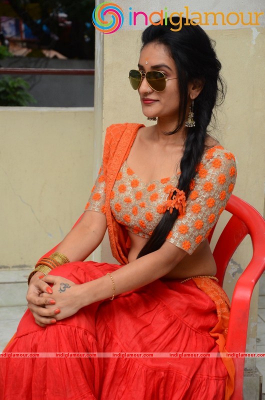 Janani Spicy Photos Gallery Actress hd photo