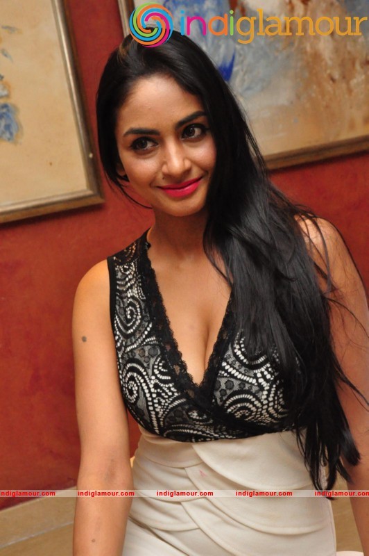 Pooja Sree Latest Hot And Spicy Photos Actress hd photo
