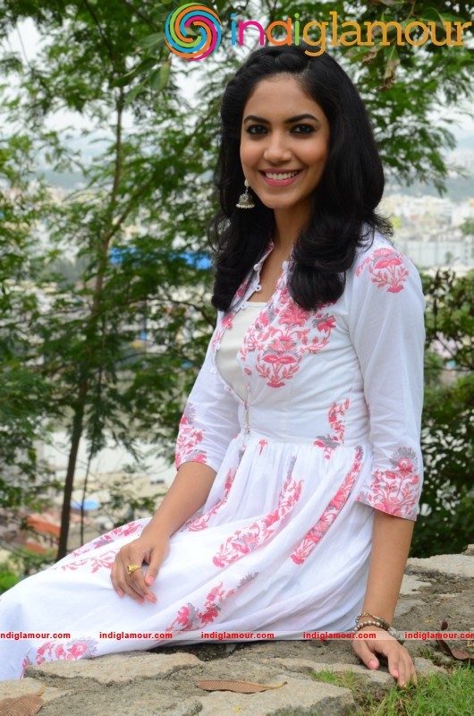 Rithu Varma Latest Photos Gallery Actress hd photo
