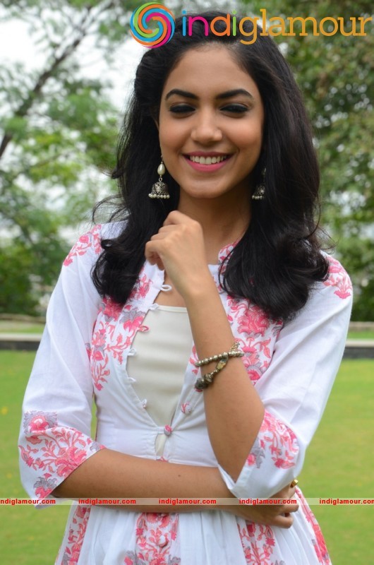 Rithu Varma Latest Photos Gallery Actress hd photo