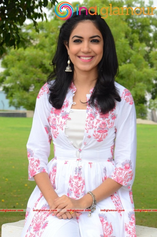 Rithu Varma Latest Photos Gallery Actress hd photo
