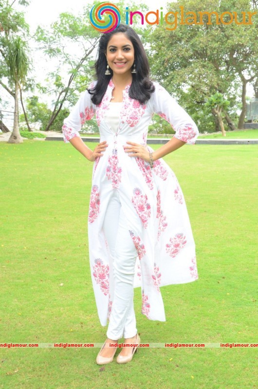 Rithu Varma Latest Photos Gallery Actress hd photo
