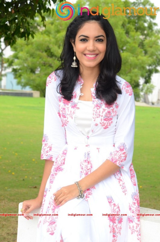 Rithu Varma Latest Photos Gallery Actress hd photo