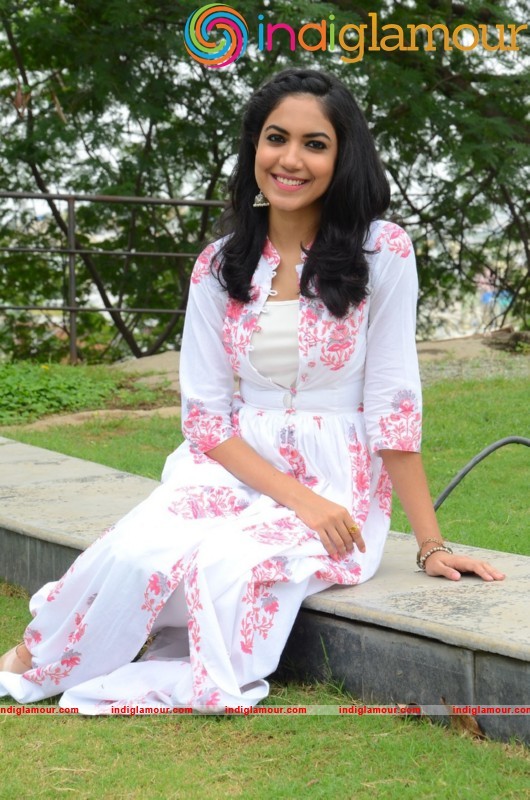 Rithu Varma Latest Photos Gallery Actress hd photo