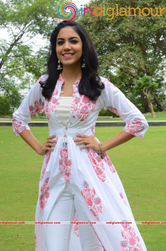 Rithu Varma Latest Photos Gallery Actress hd photo