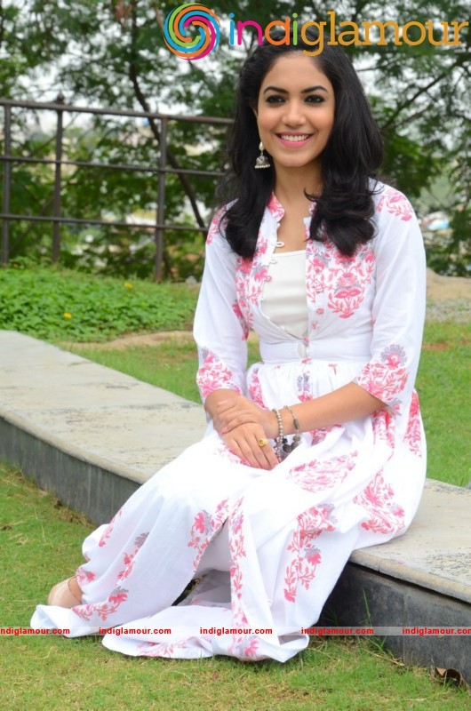 Rithu Varma Latest Photos Gallery Actress hd photo