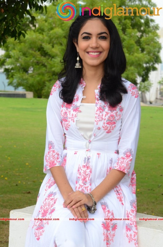 Rithu Varma Latest Photos Gallery Actress hd photo