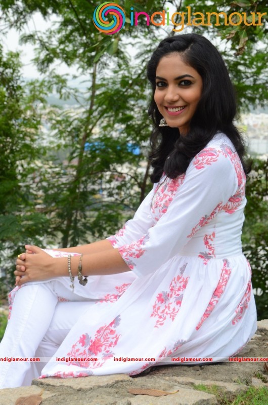 Rithu Varma Latest Photos Gallery Actress hd photo