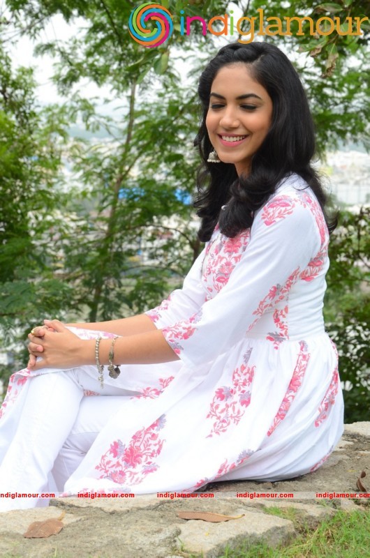 Rithu Varma Latest Photos Gallery Actress hd photo