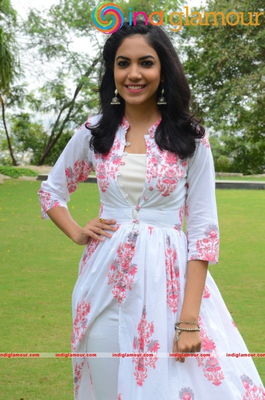 Rithu Varma Latest Photos Gallery Actress hd photo