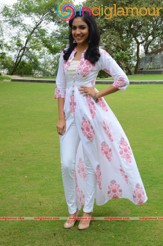 Rithu Varma Latest Photos Gallery Actress hd photo