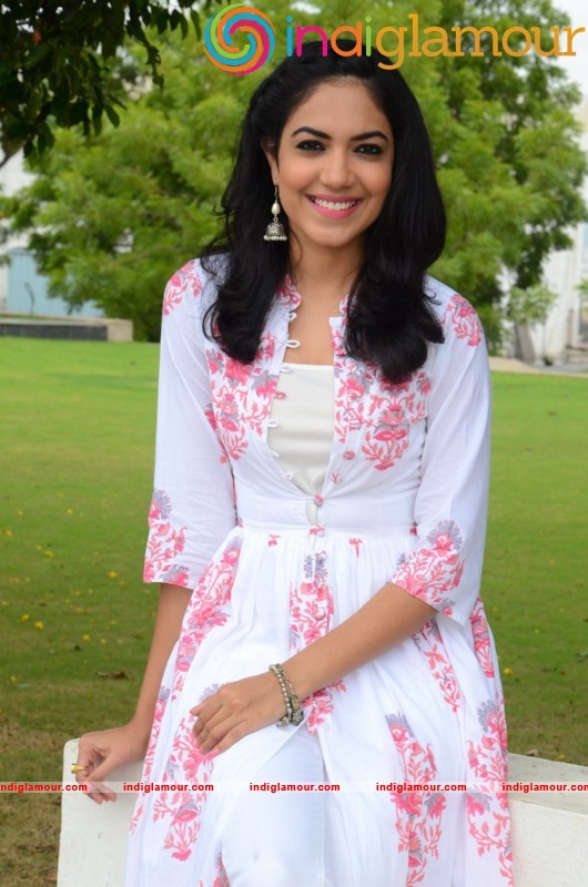 Rithu Varma Latest Photos Gallery Actress hd photo