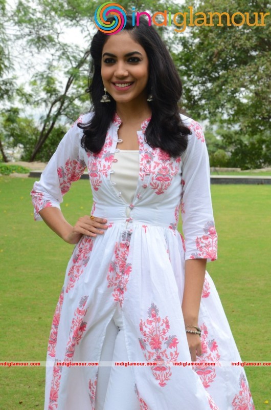 Rithu Varma Latest Photos Gallery Actress hd photo