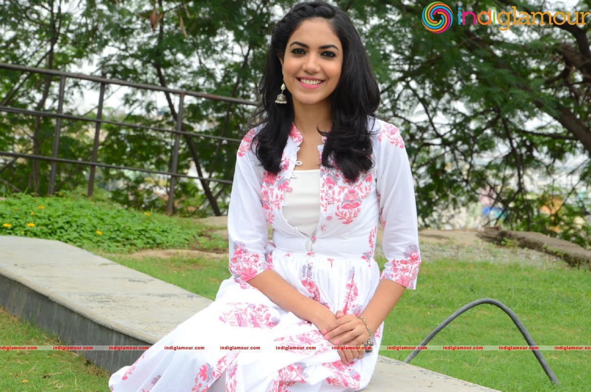 Rithu Varma Latest Photos Gallery Actress hd photo